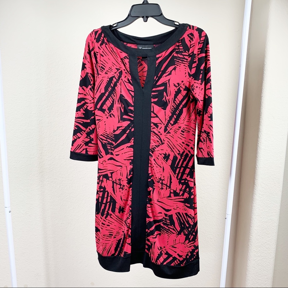 Dress- Red pattern size Small